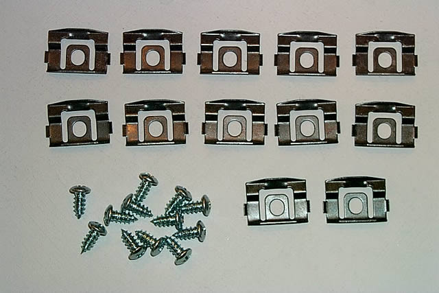 1000042A REVEAL CLIP SET FRONT 70-E-BODY