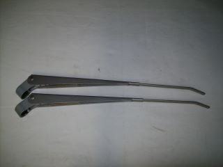 3431727 N.O.S WIPER ARM 68-74 A BODY