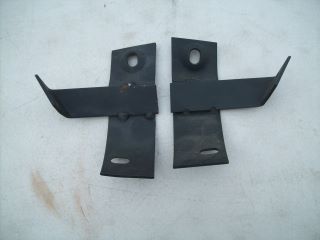 3403838-9 ROAD LAMP BRACKET 70 CUDA