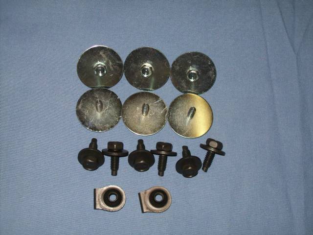 1000024B SPLASH SHIELD BOLT SE 67-72 A BODY