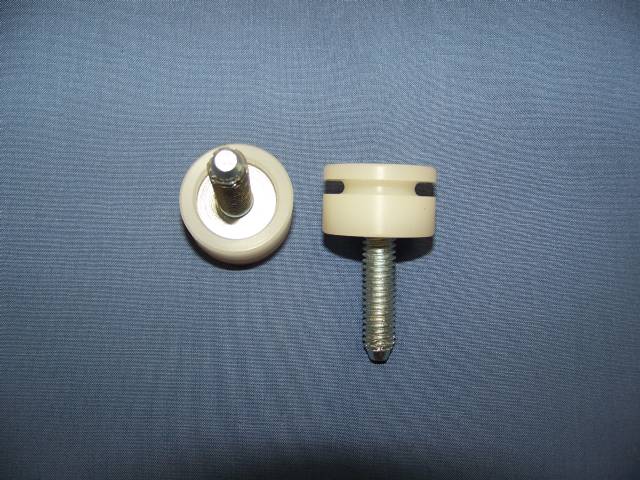 1000027A SEAT BACK STOPS W/SCREW E-BODY ALSO FITS 70-71 B-BODY