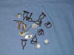 1000077 VINYL TOP CLIP SET 68/70 CHARGER