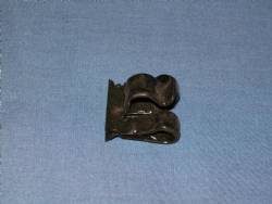 1000092 CLIP SPEEDOMETER CABLE & WING CAR FRONT SEALS