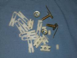 1000098 VINYL TOP TRIM CLIPS 71/74 E-BODY