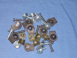 1000132 GRILLE HARDWARE KIT 68-69 PLY B-BODY