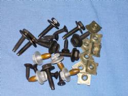 1000148 GRILLE HARDWARE KIT 67/68 DART