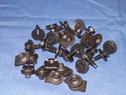 1000155 BOLT SET REAR VALENCE 71 PLY B-BODY