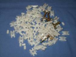 1000157 SIDE TRIM CLIP SET 70 CHALLENGER