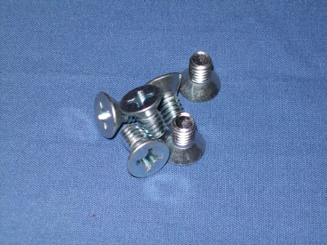 1000195 SCREW SET DOOR LATCH E-BODY
