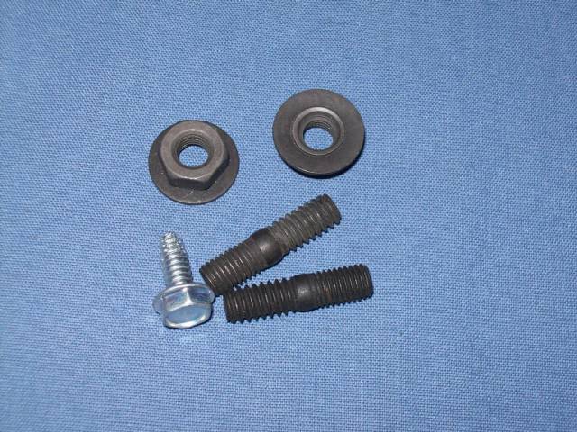 1000377 STUD SET EXHAUST STOVE  70-71 B/RB