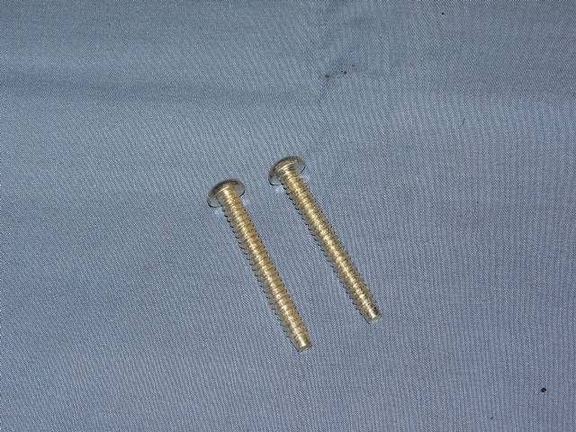 1000425 SCREW SET FUSE BLOCK (BULKHEAD) E-BODY AND 71-74 B-BODY 3817