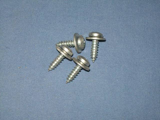 1000457 SCREW SET TRUNK TUBE SEAL E-BODY ,67-69 A-BODY 3850