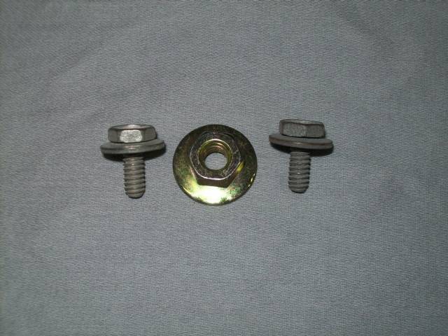 1000507 BOLT/NUT SET E BODY RADIO TO DASH FRAME
