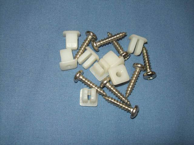 1000510 SCREW SET SEAT HINGE COVER 73-74 E E-BODY
