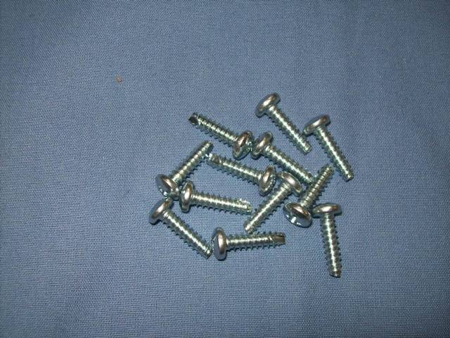 1000517 SCREW SET TAIL LIGHT LENSE 70-71 DUSTER /DEMON