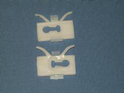 1013616 BODY MOULDING CLIP PLASTIC