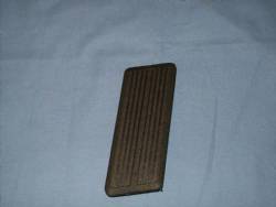 1501001 GAS PEDAL PAD 71/74 B/E BODIES
