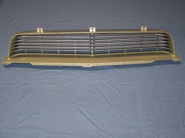 1601138 GRILLE 72-74 CHALLENGER