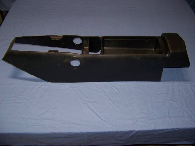 1602037 CONSOLE B-BODY AUTO 67-70