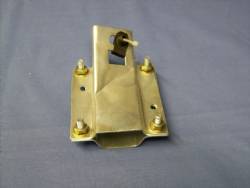 1705015 EXHAUST HANGER FLOOR BRACKET B-BODY