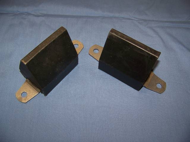 2834933 AXLE BUMPER 68-70 B-BODY