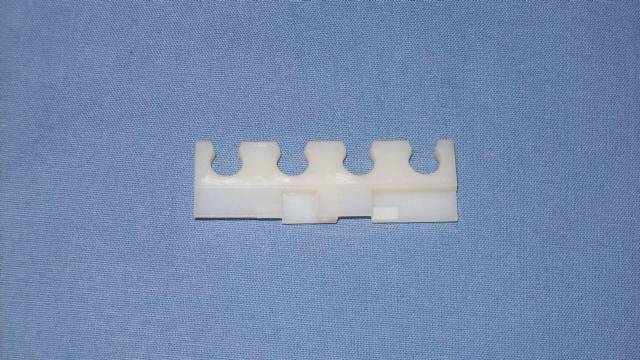 2875719 PLUG WIRE RETAINER B/RB ENG