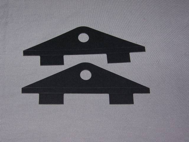 3035056 GASKET A/B BODY LIFT BRACKET AT BOTTOM OF DOOR GLASS