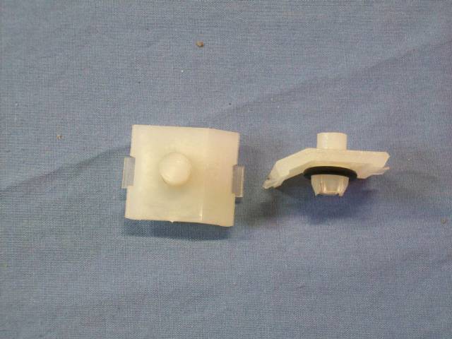 6002205 MOLDING CLIP 67 BELVEDERE