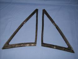 9097054 VENT WINDOW SEAL 67-72 A-BODY